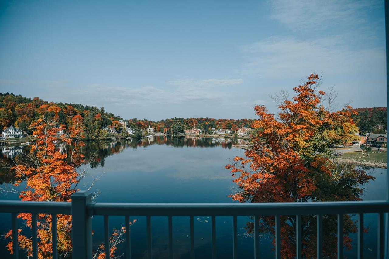 Voco Saranac Lake Ny - Waterfront By Ihg Hotel Buitenkant foto