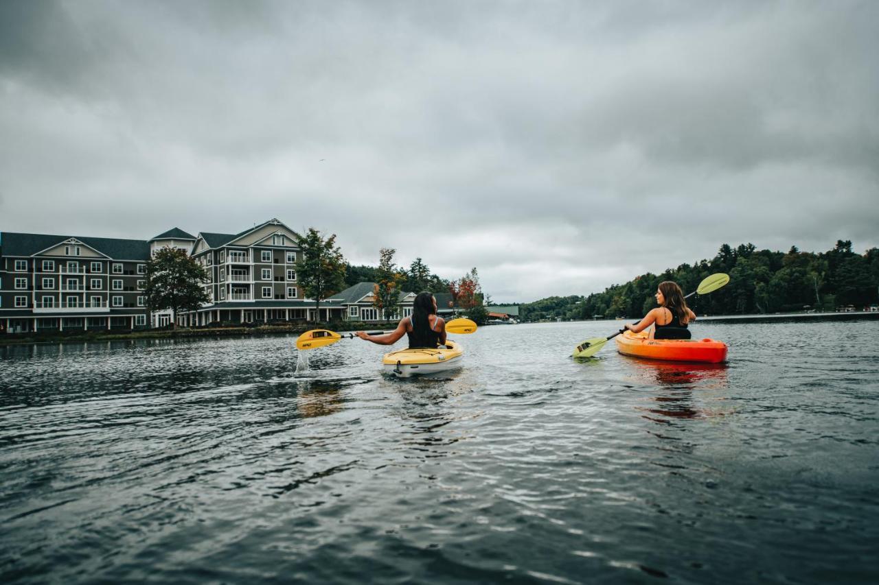 Voco Saranac Lake Ny - Waterfront By Ihg Hotel Buitenkant foto