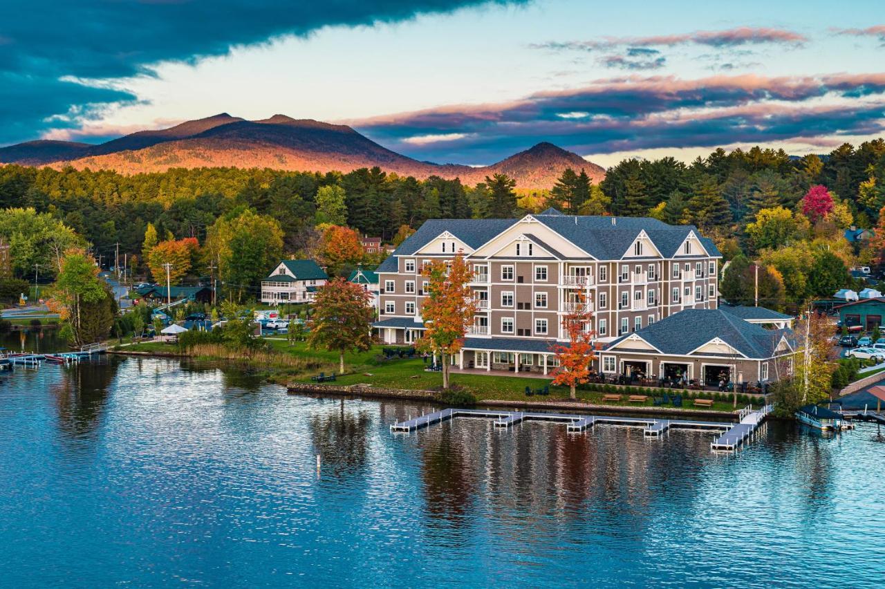 Voco Saranac Lake Ny - Waterfront By Ihg Hotel Buitenkant foto